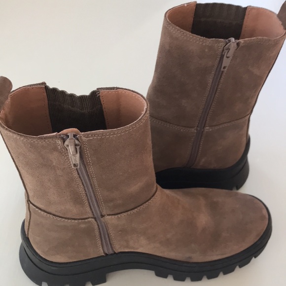 Anthropologie Farylrobin Chelsea Boots - Picture 9 of 16